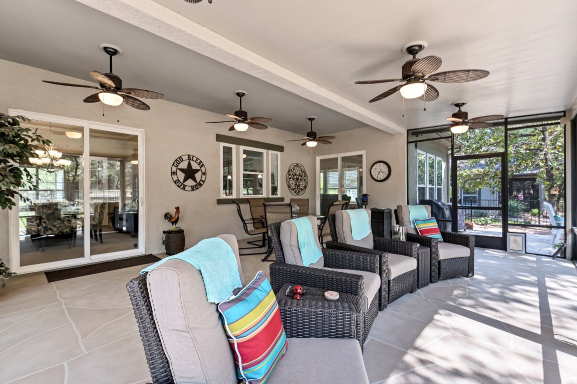 103 Trail Rider Way Georgetown, TX 78633 - Photo 33 of 39 a living room with furniture