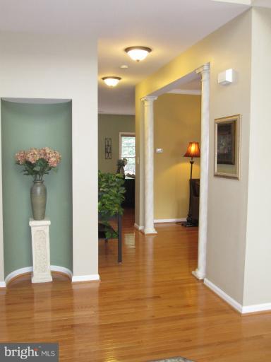 17 Fallston View Court Fallston, MD 21047 - Photo 4 of 24 Hallway