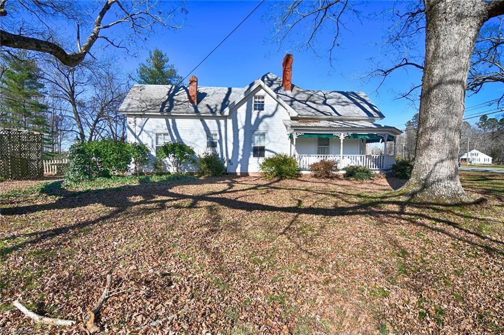 1605 Ridge Road Lexington, NC 27295 - Photo 4 of 49 Gallery Image 4