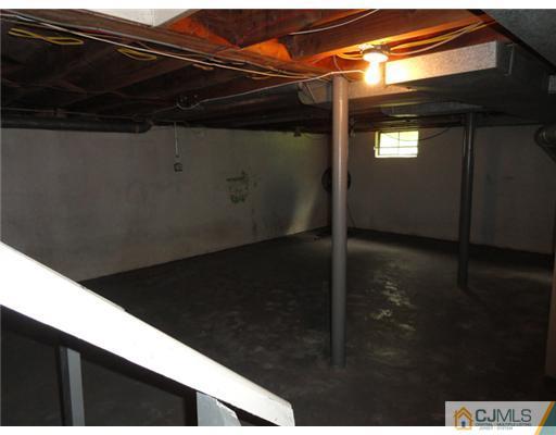 416 Calvert Road North Brunswick, NJ 08902 - Photo 14 of 14 Gallery Image 14