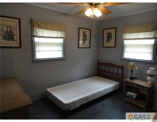 416 Calvert Road North Brunswick, NJ 08902 - Photo 10 of 14 Gallery Image 10