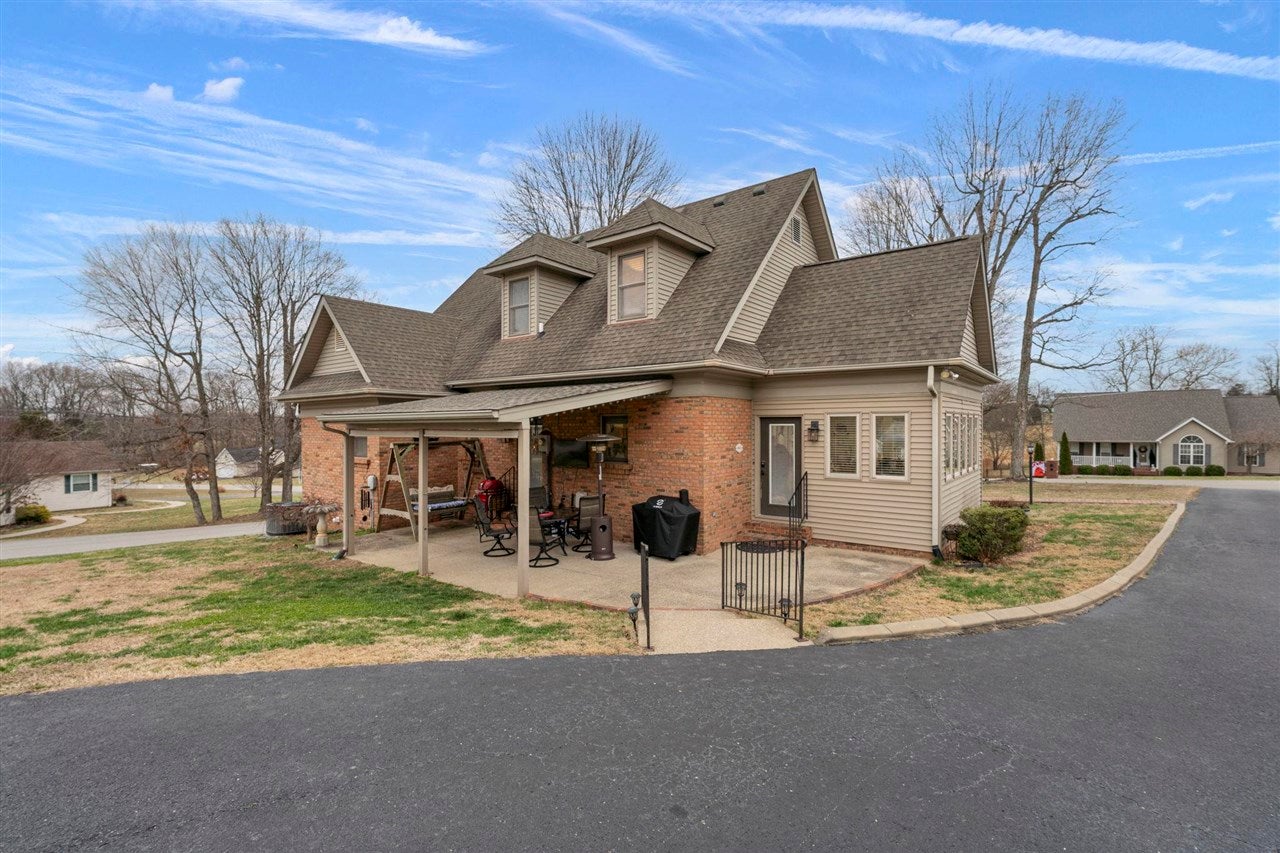 211 Autumn Ridge Road Glasgow, KY 42141 - Photo 3 of 38 Gallery Image 3