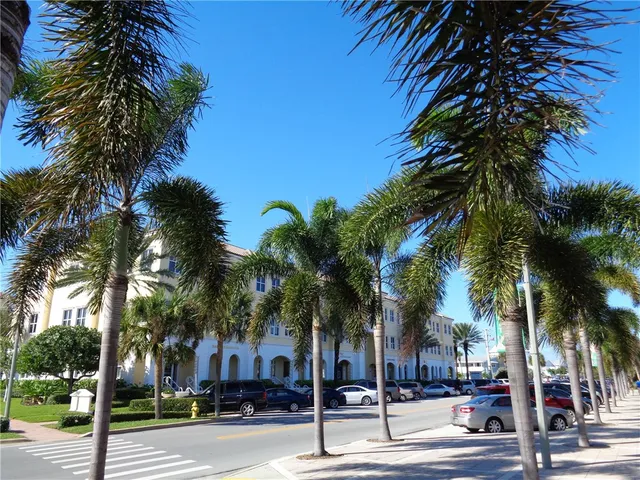 $2,150 | 5855 22nd Street, Vero Beach, FL 32966