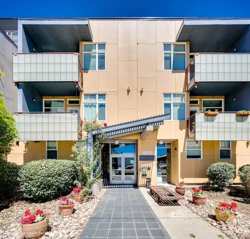 $2,400 | 3101 Blake Street, Unit 308, Denver, CO 80205