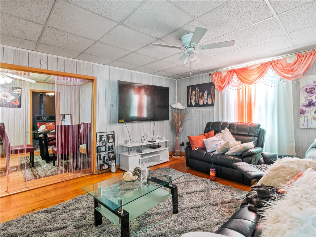 154 Summit Street Pawtucket, RI 02860 - Photo 3 of 25 Gallery Image 3
