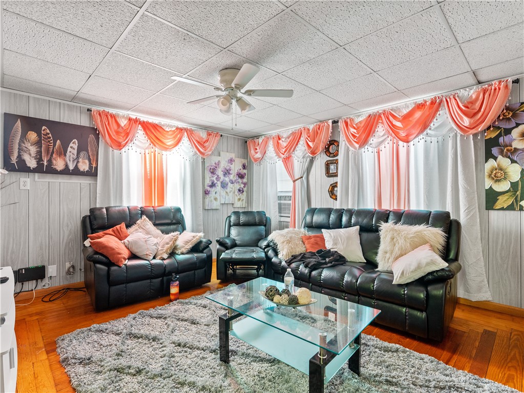 154 Summit Street Pawtucket, RI 02860 - Photo 4 of 25 Gallery Image 4
