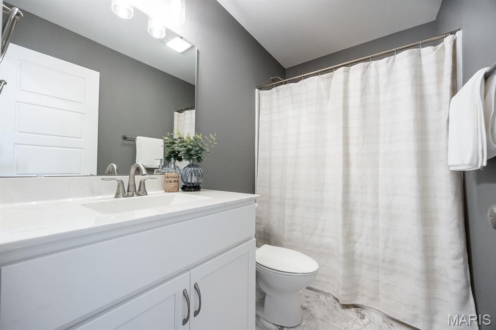 405 Acorn Way Lebanon, IL 62254 - Photo 20 of 25