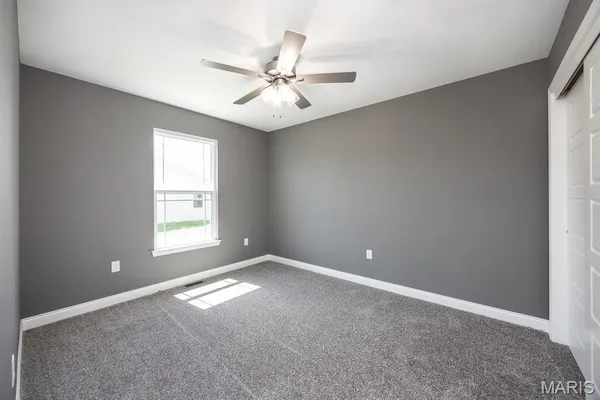 $378,100 | 405 Acorn Way, Lebanon, IL 62254