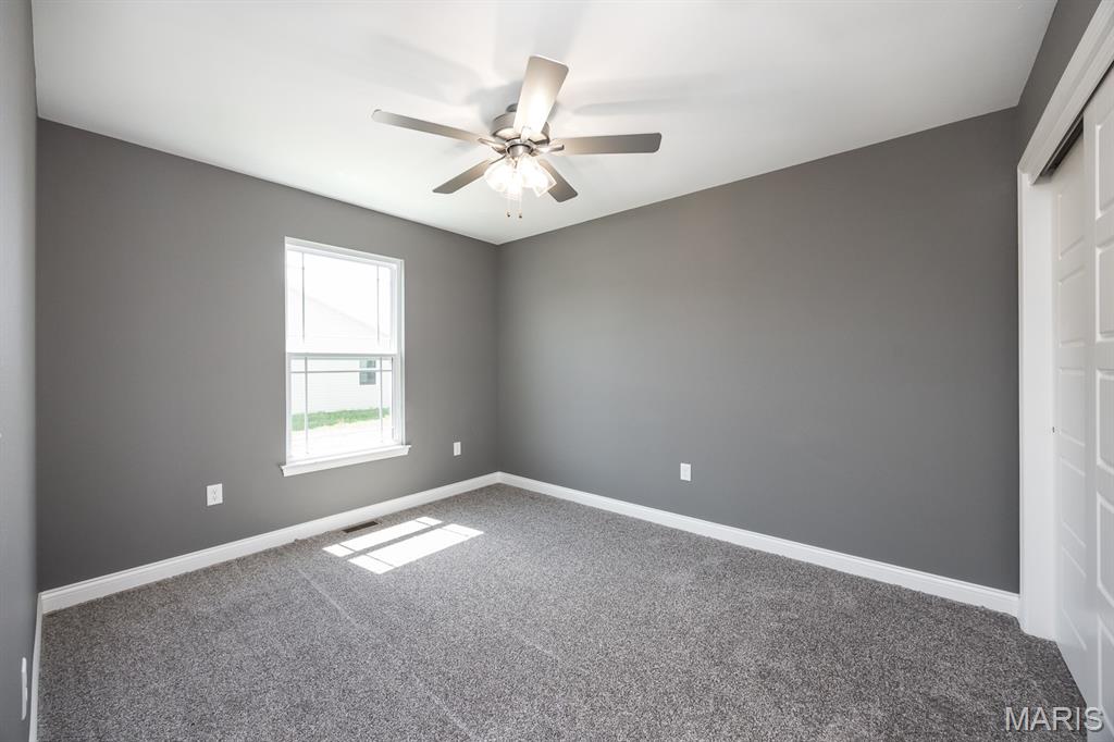 405 Acorn Way Lebanon, IL 62254 - Photo 21 of 25