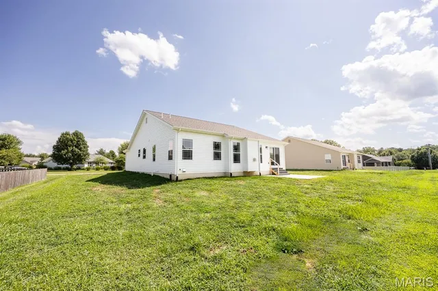 $379,900 | 405 Acorn Way, Lebanon, IL 62254