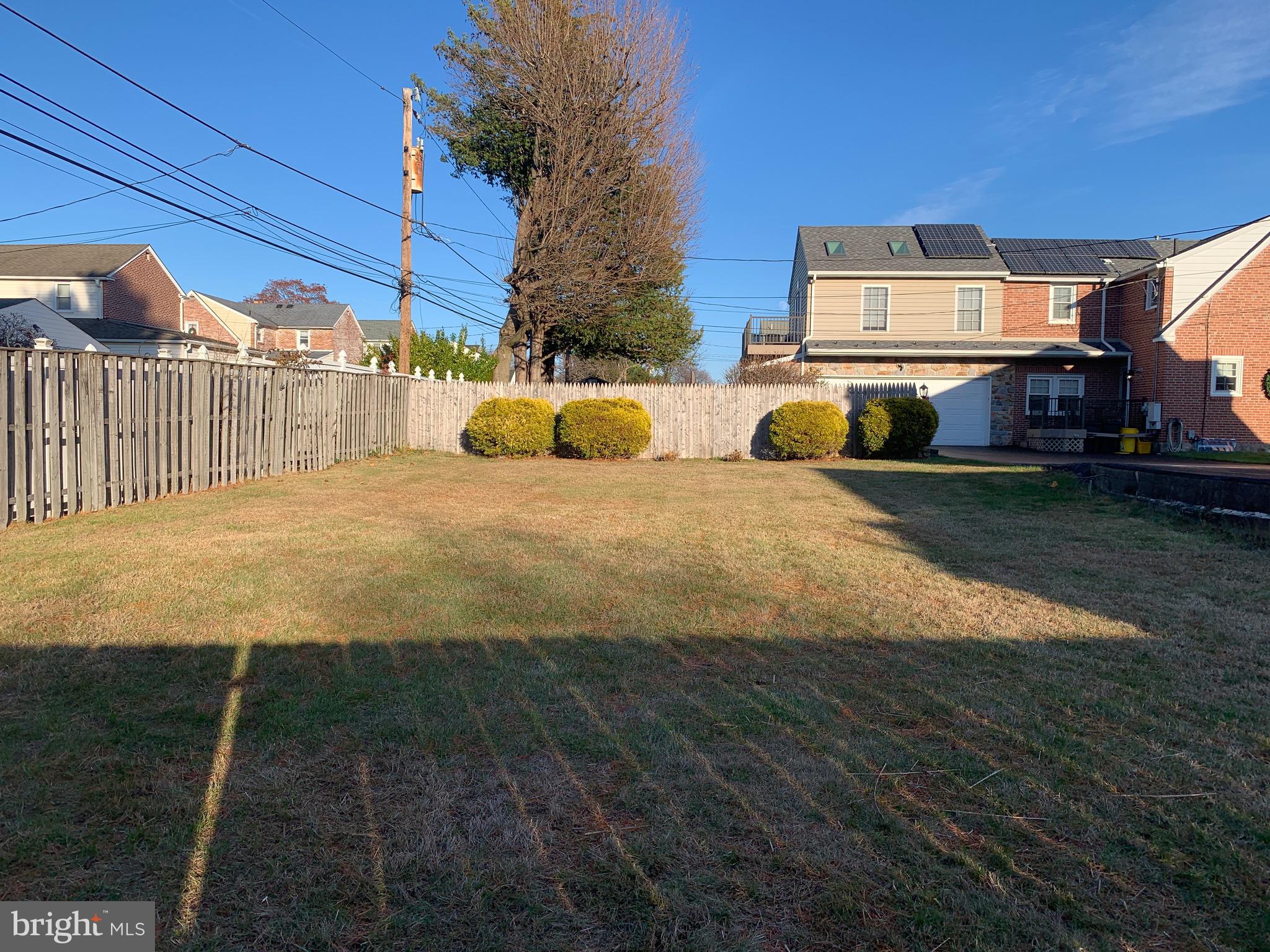 640 Laurel Road Springfield, PA 19064 - Photo 30 of 30 a view of back yard of the house