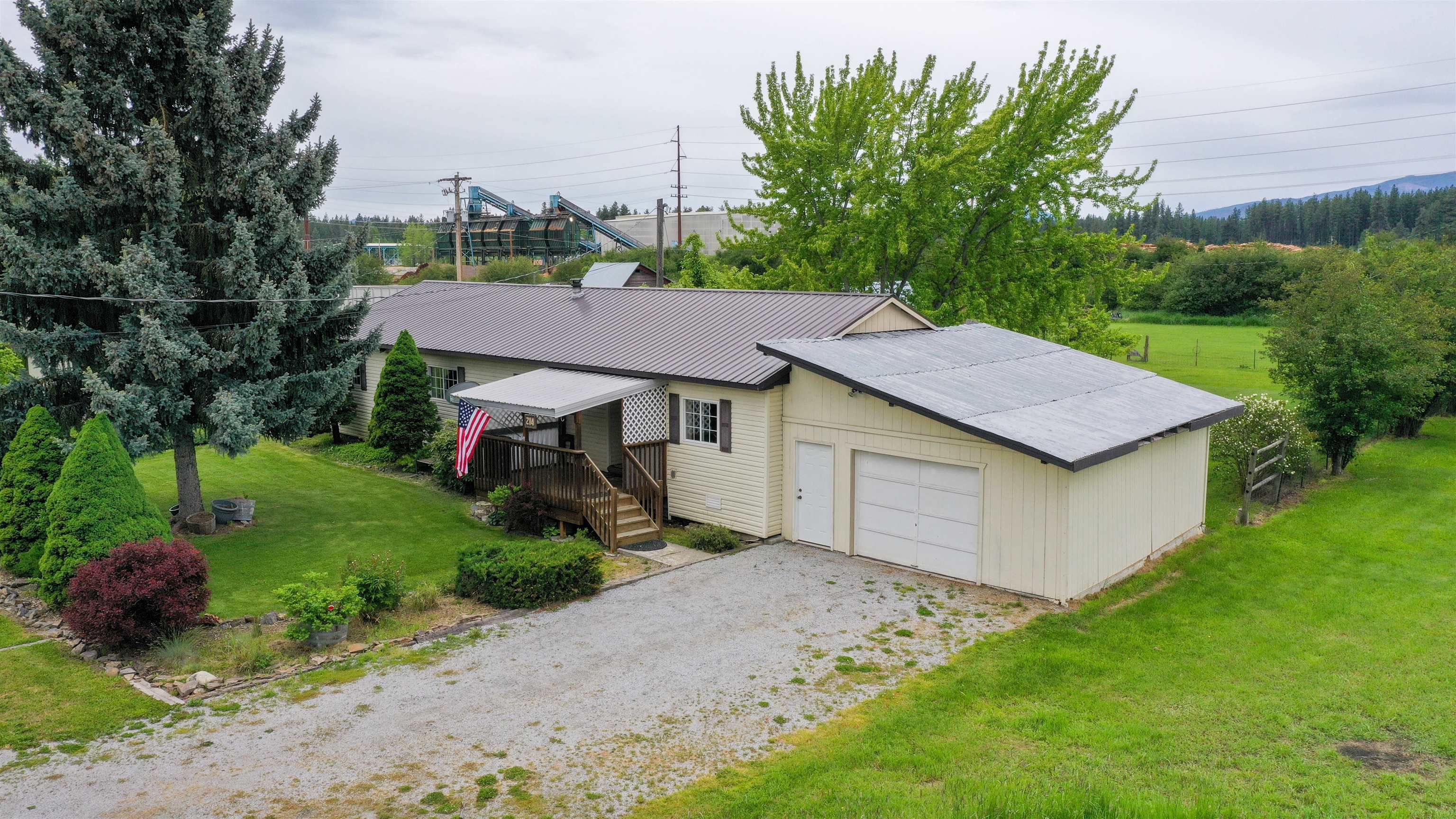 214 River Road Usk, WA 99180 - Photo 23 of 26