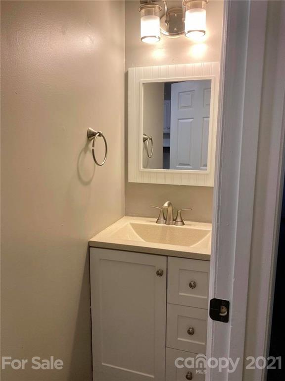 3319 Linwood Road Gastonia, NC 28052 - Photo 12 of 23 Gallery Image 12