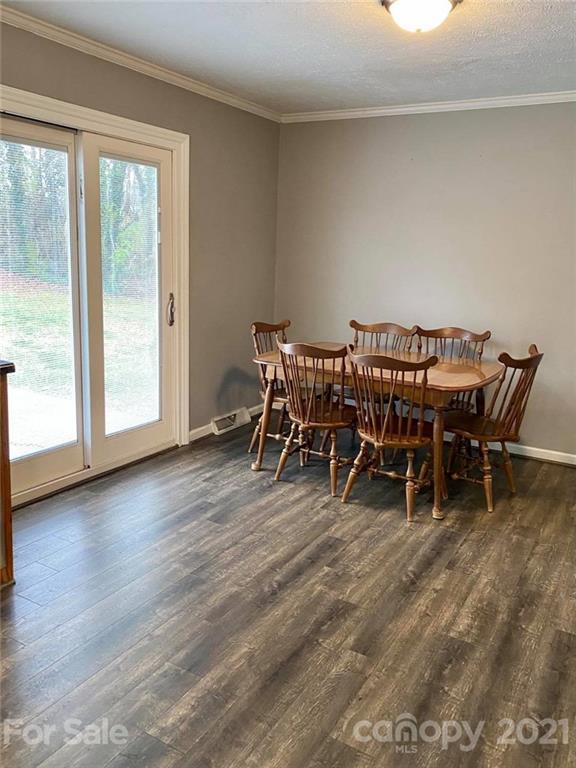 3319 Linwood Road Gastonia, NC 28052 - Photo 6 of 23 Gallery Image 6