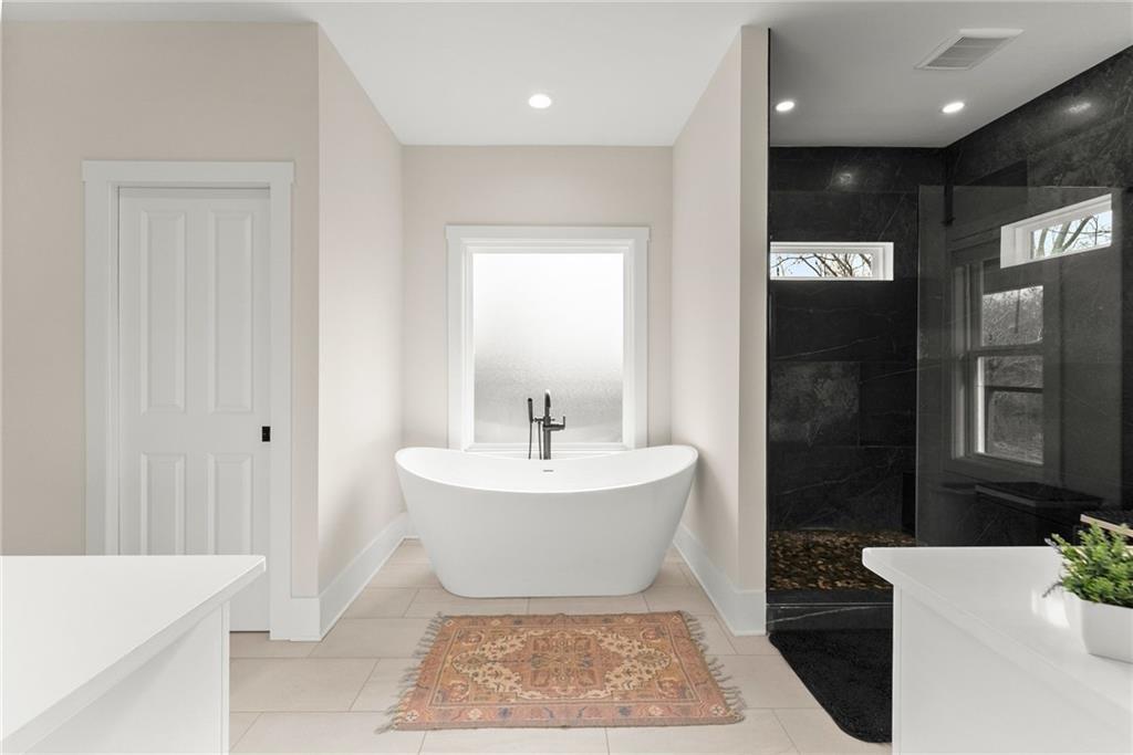 201 Fred Pitts Road Demorest, GA 30535 - Photo 26 of 55 a bathroom with a sink a toilet and shower