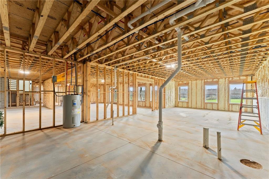 201 Fred Pitts Road Demorest, GA 30535 - Photo 36 of 55 a view of empty room with wooden floor