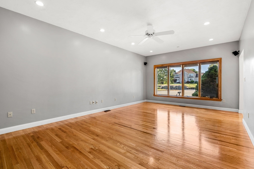 116 Raffaele Drive Waltham, MA 02452 - Photo 18 of 42 Gallery Image 18