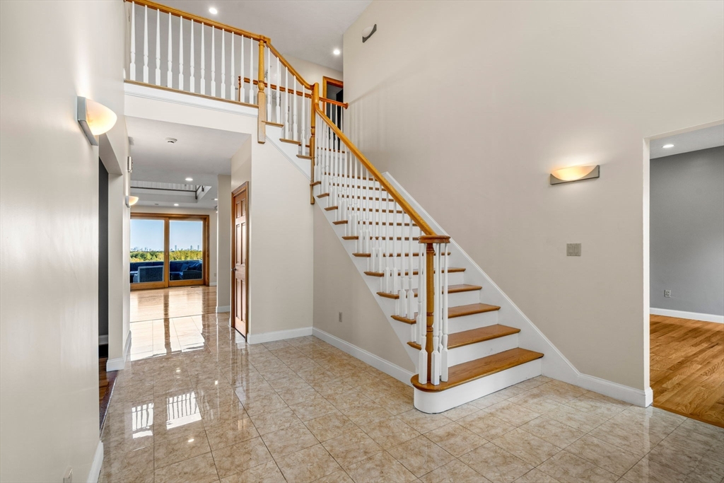 116 Raffaele Drive Waltham, MA 02452 - Photo 21 of 42 Gallery Image 21