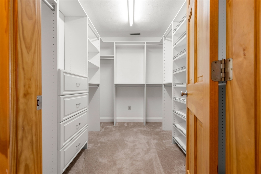 116 Raffaele Drive Waltham, MA 02452 - Photo 29 of 42 Gallery Image 29