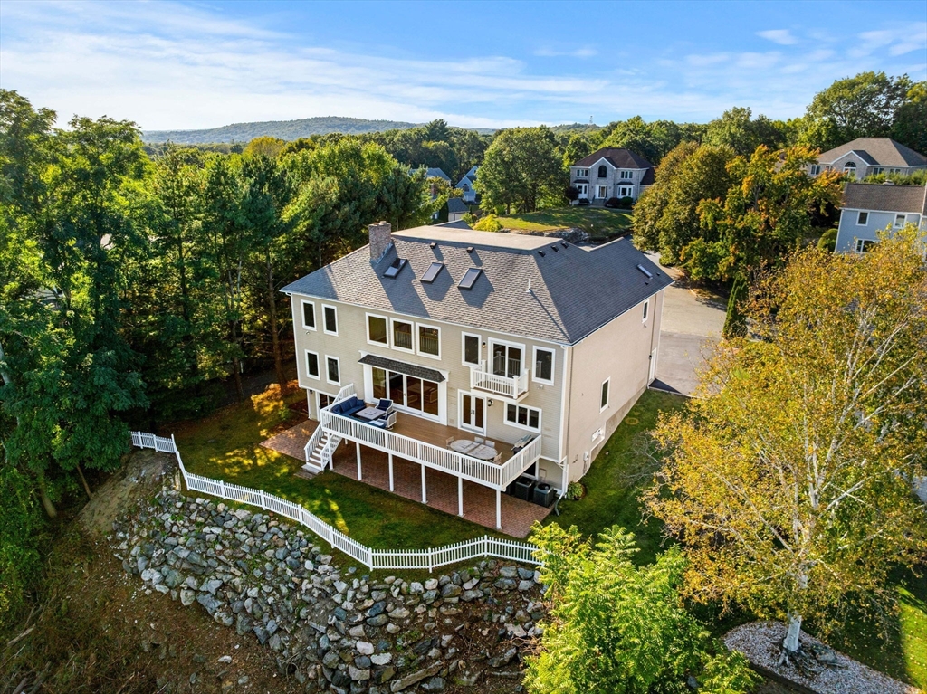 116 Raffaele Drive Waltham, MA 02452 - Photo 3 of 42 Gallery Image 3
