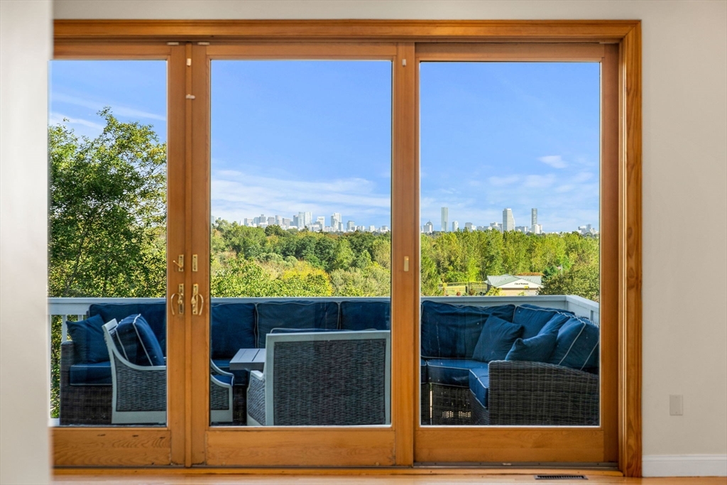 116 Raffaele Drive Waltham, MA 02452 - Photo 9 of 42 Gallery Image 9