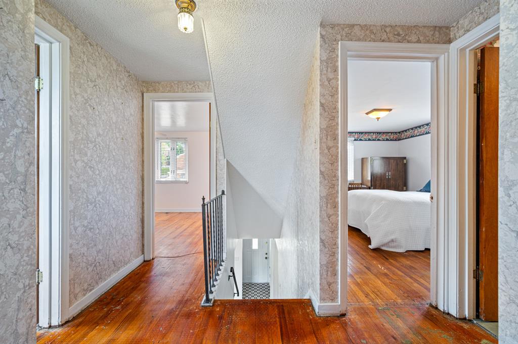 525 Loretto Road Pittsburgh, PA 15217 - Photo 20 of 41 Gallery Image 20
