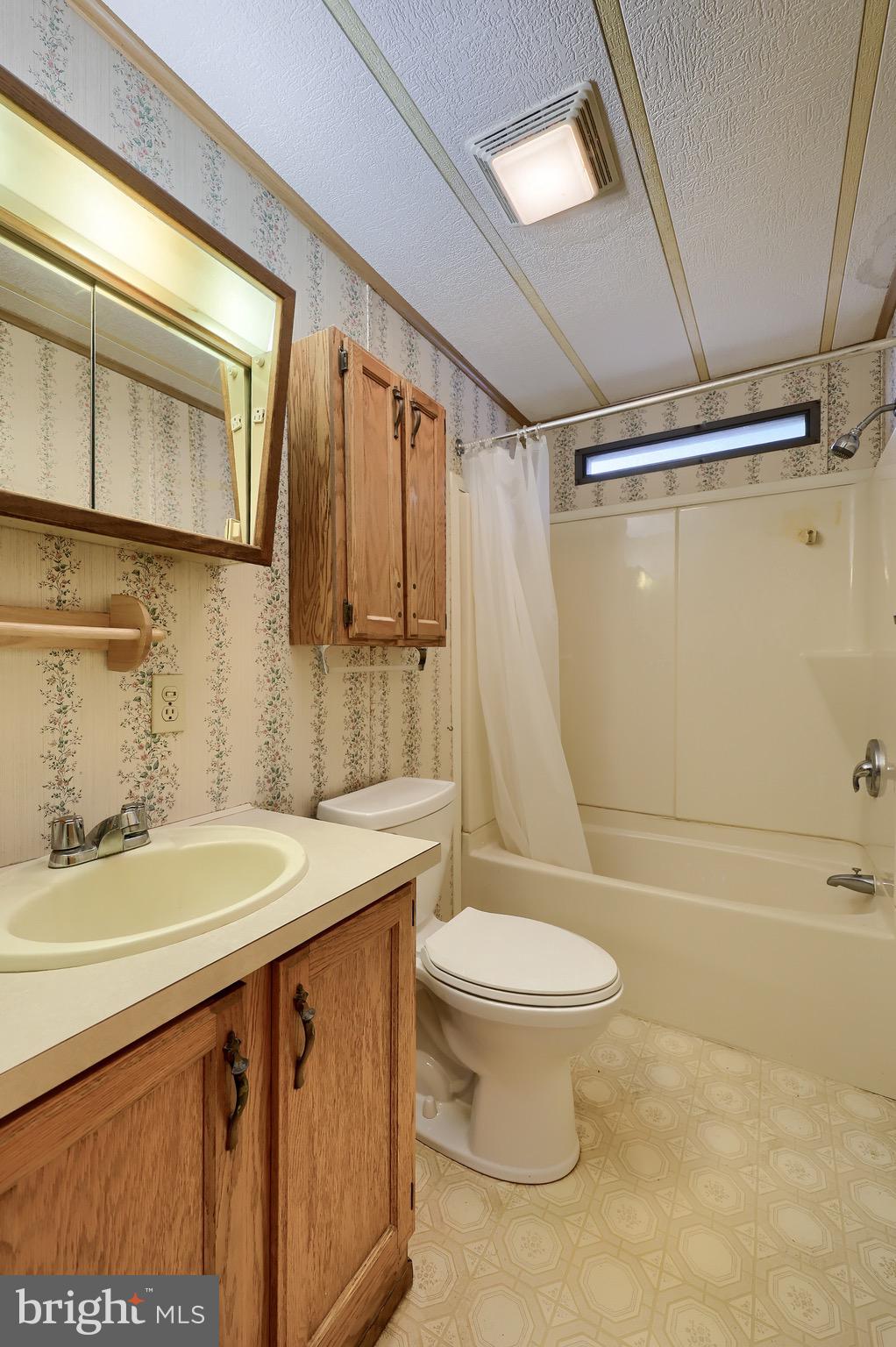 109 Maple Avenue Manheim, PA 17545 - Photo 28 of 39 a bathroom with a sink a toilet and shower