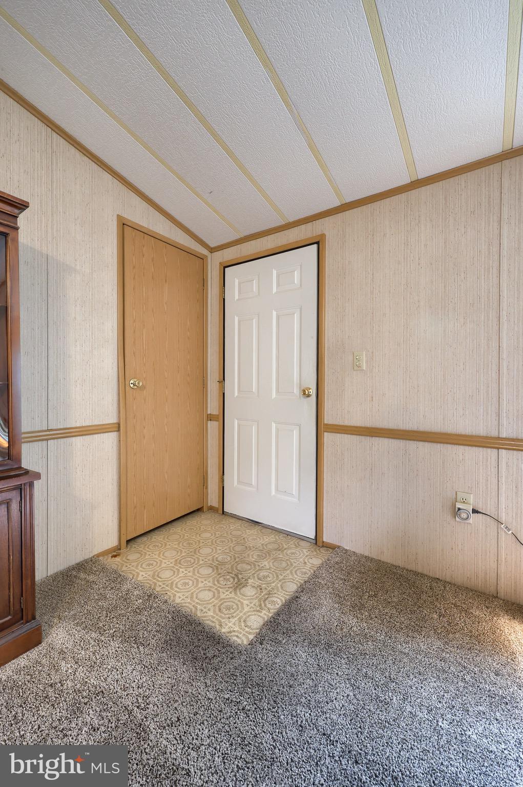 109 Maple Avenue Manheim, PA 17545 - Photo 7 of 39 a view of an empty room