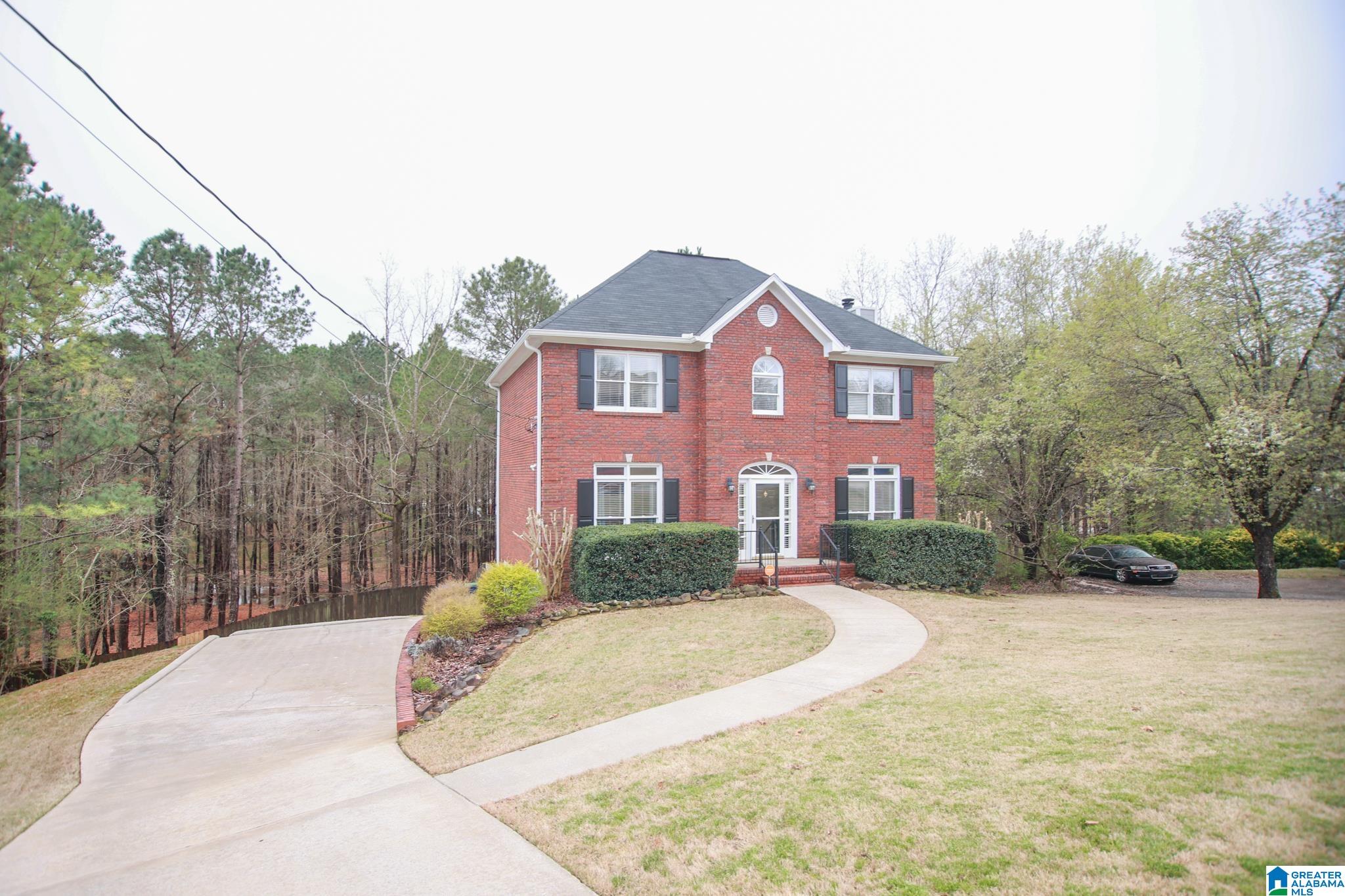 137 Kentwood Lane Alabaster, AL 35007 - Photo 3 of 42