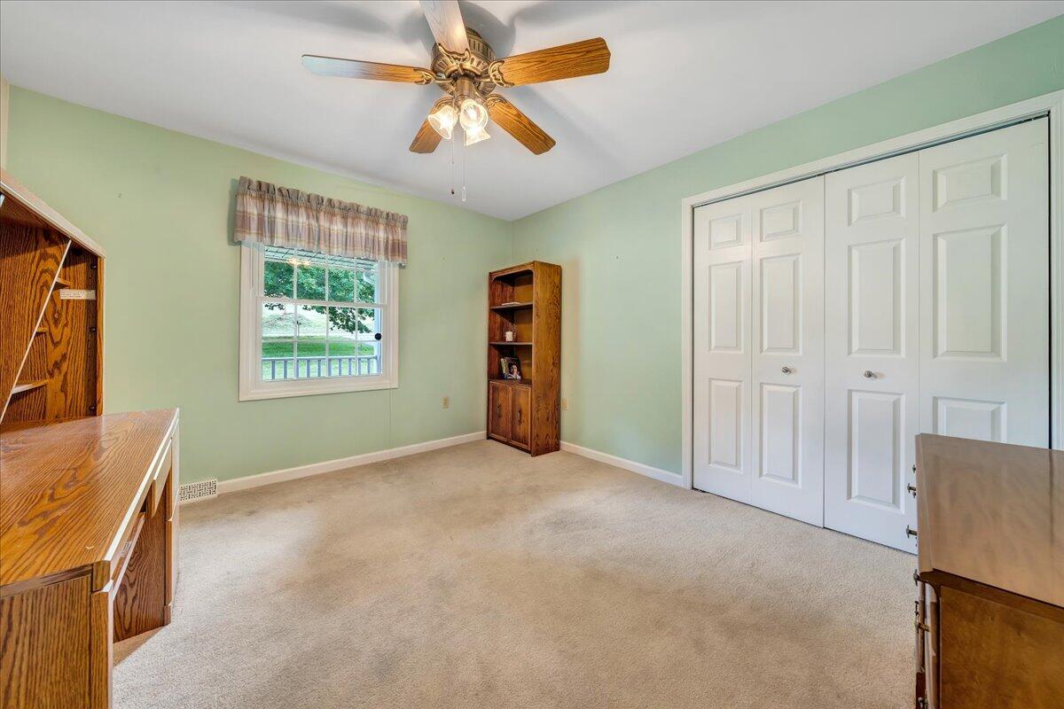 1066 Coopers Cove Road Hardy, VA 24101 - Photo 15 of 33 Bedroom 1