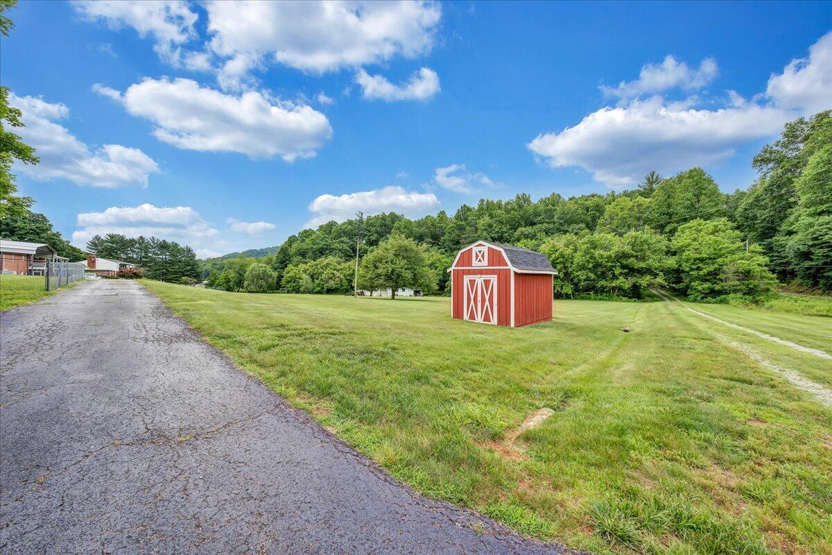 1066 Coopers Cove Road Hardy, VA 24101 - Photo 32 of 33 39-MIB00997