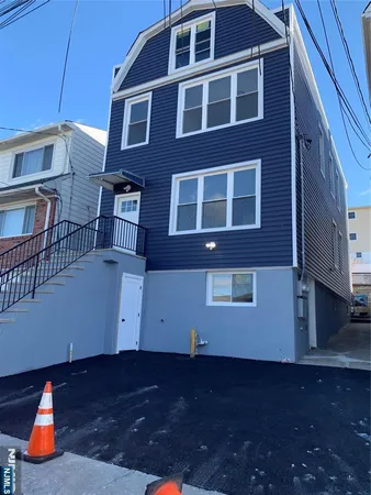$2,750 | 9124 Columbia Avenue, North Bergen, NJ 07047