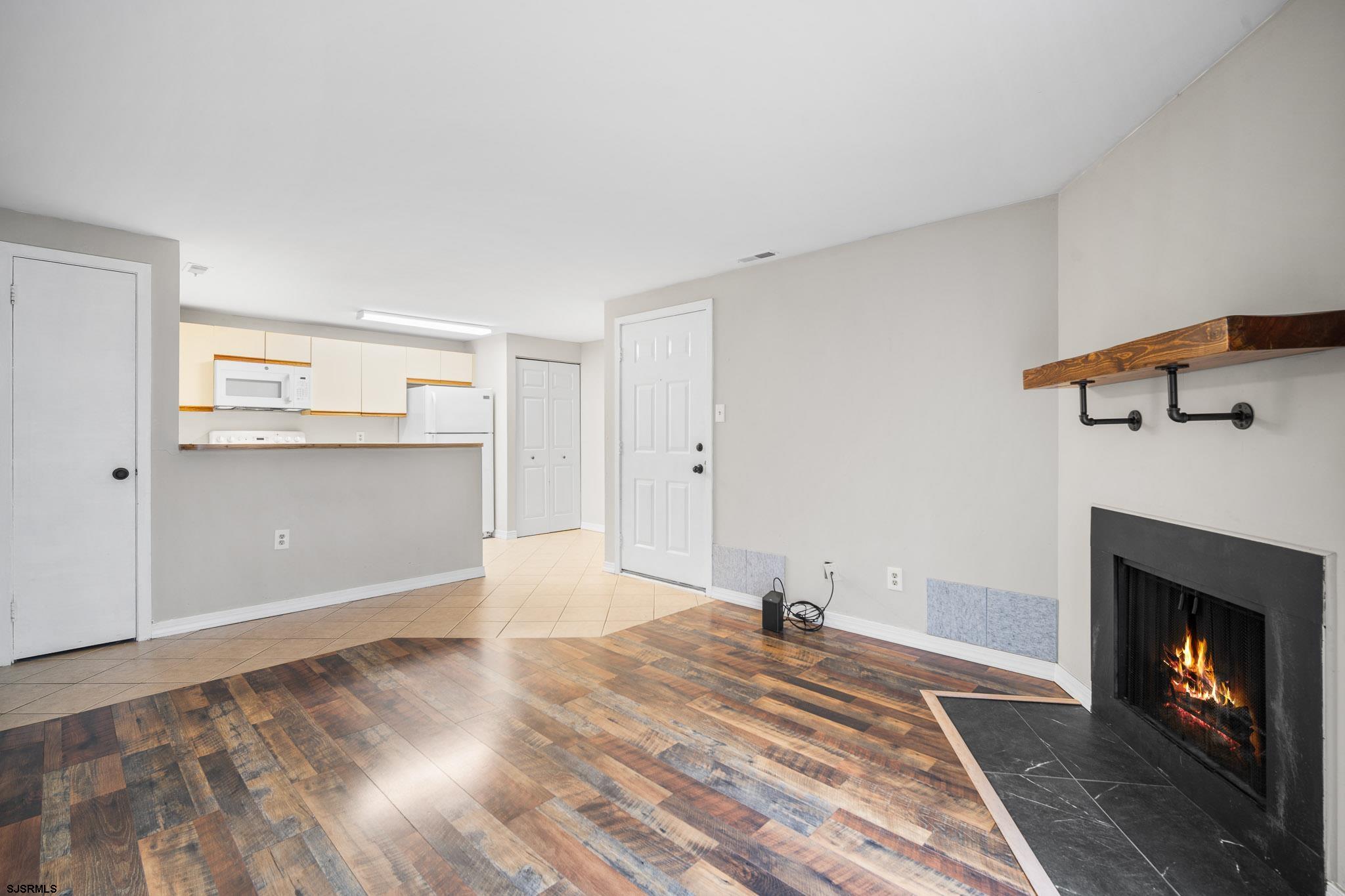 214 Meadow Ridge Road, Unit 212 Smithville, NJ 08205 - Photo 5 of 16 Gallery Image 5
