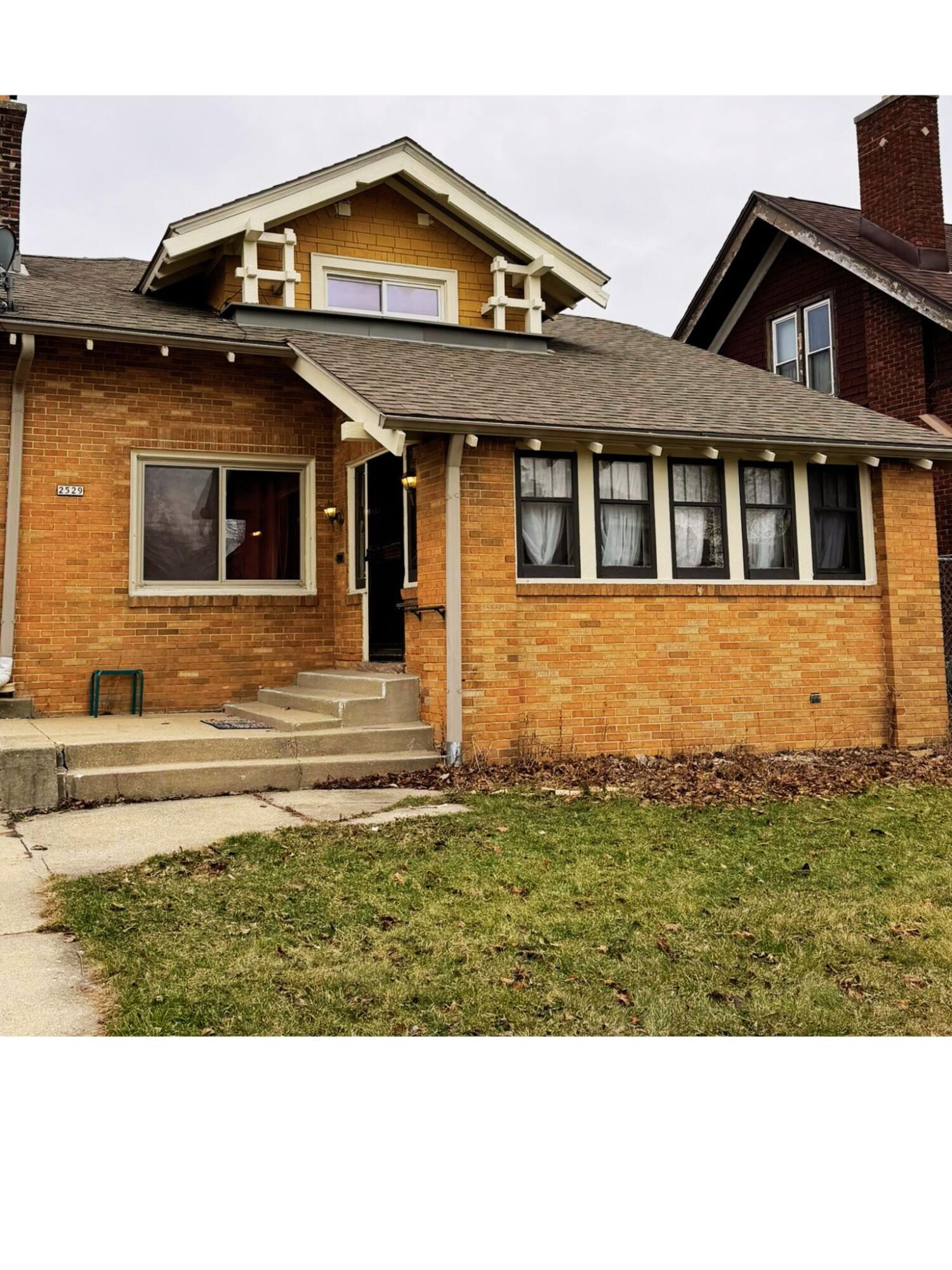2529 North 46th Street Milwaukee, WI 53210 - Photo 1 of 1 Untitled design