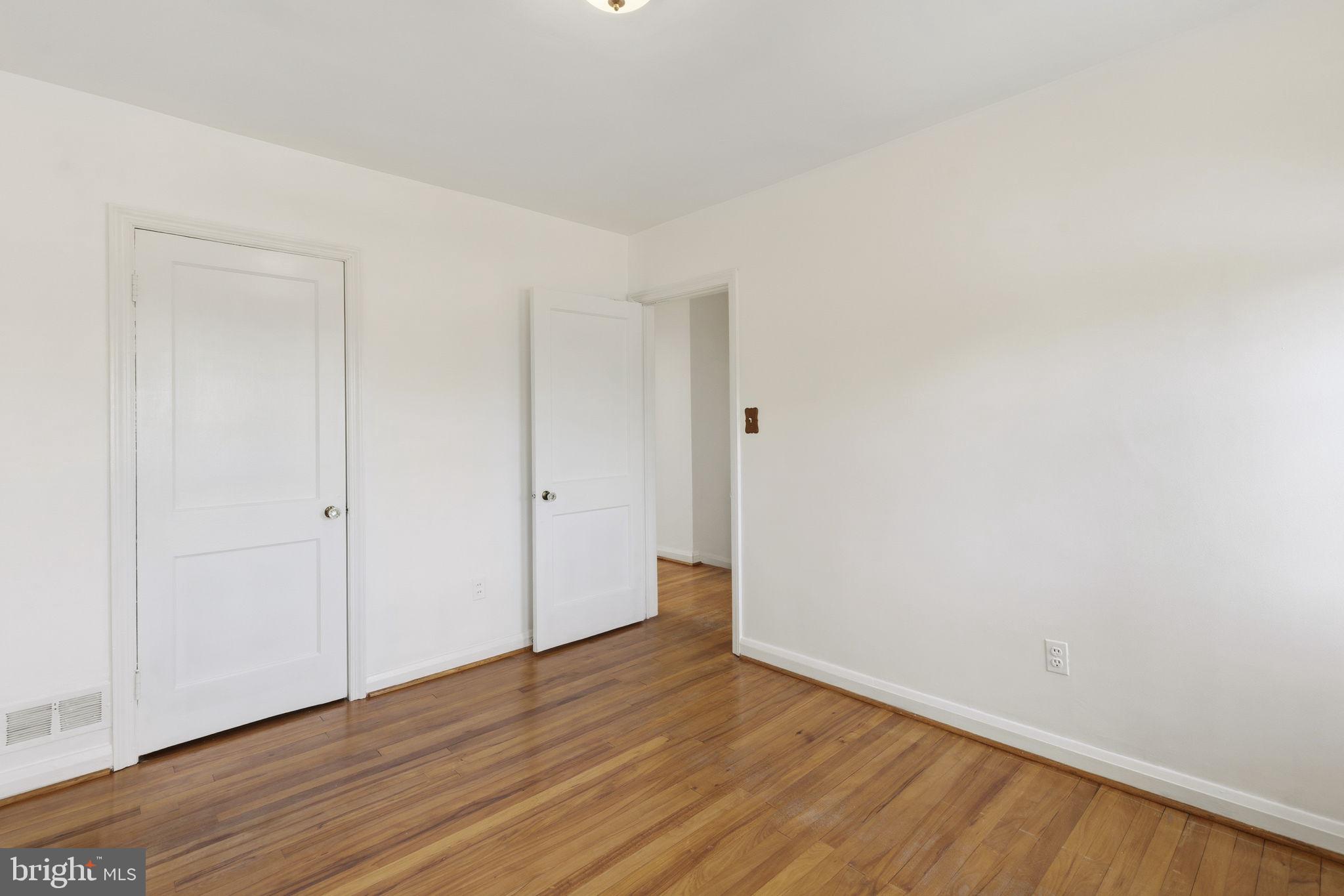8300 Ridgely Oak Road Baltimore, MD 21234 - Photo 11 of 20