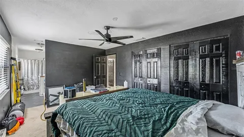 $430,000 | 5060 Starling Drive, Mulberry, FL 33860