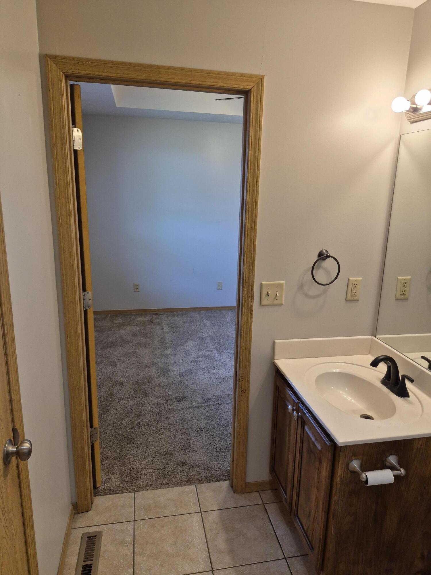 785 West Apache Street Republic, MO 65738 - Photo 15 of 21 20260731_115640