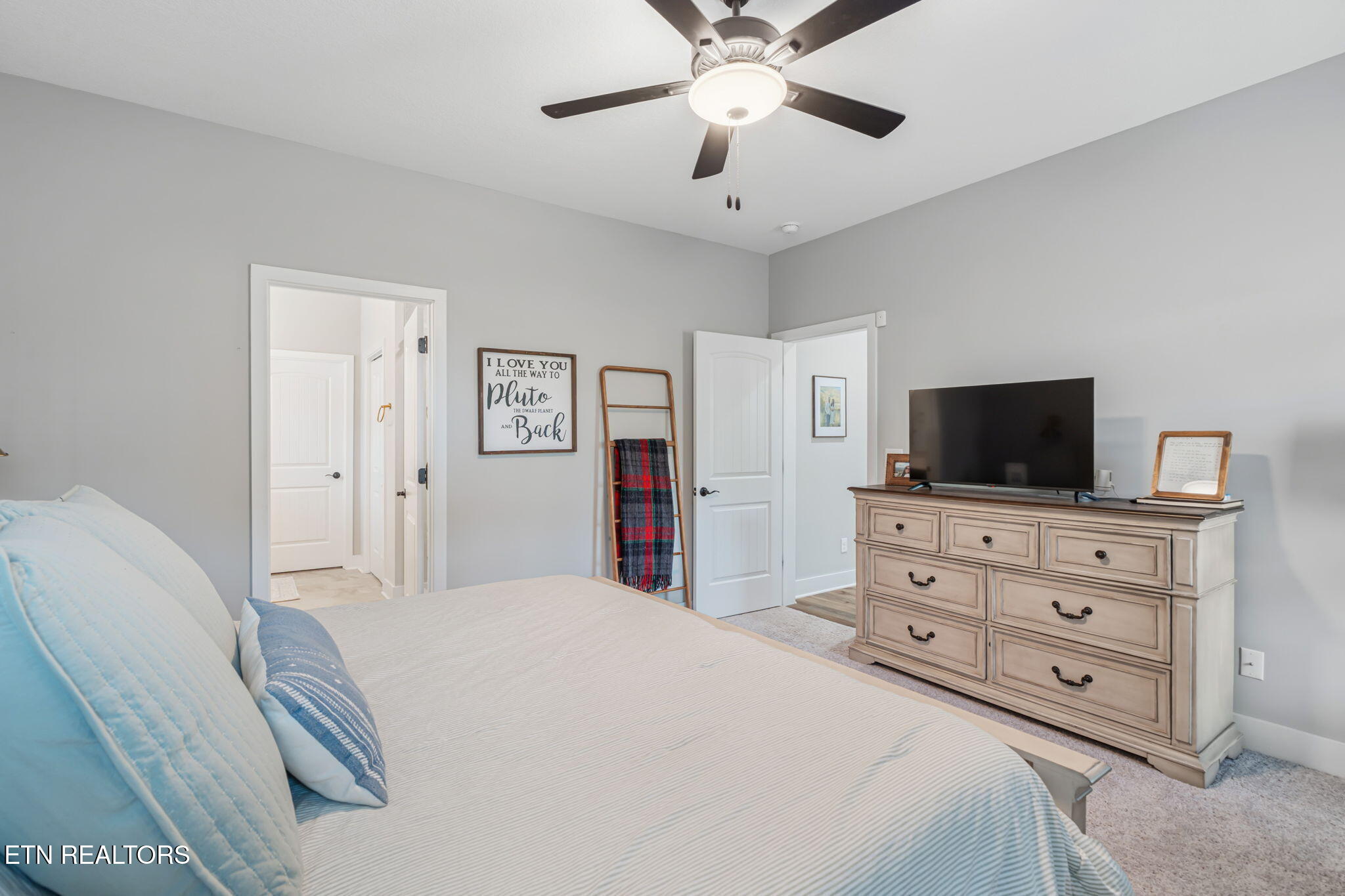 211 Queenberry Street Oak Ridge, TN 37830 - Photo 19 of 58 20-web-or-mls-211 Queenberry Street-15