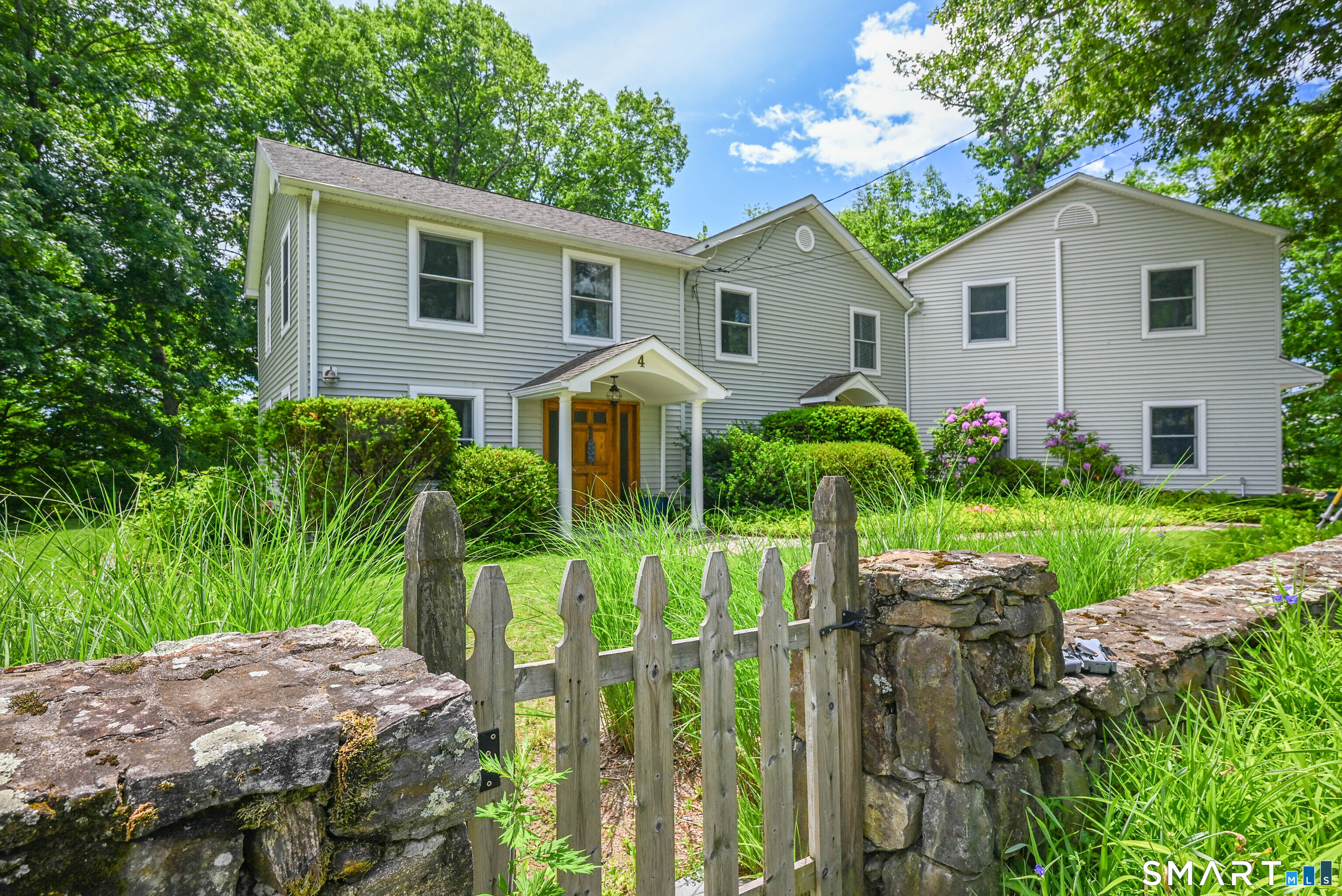 4 Hillside Road Danbury, CT 06811 - Photo 2 of 40 Gallery Image 2