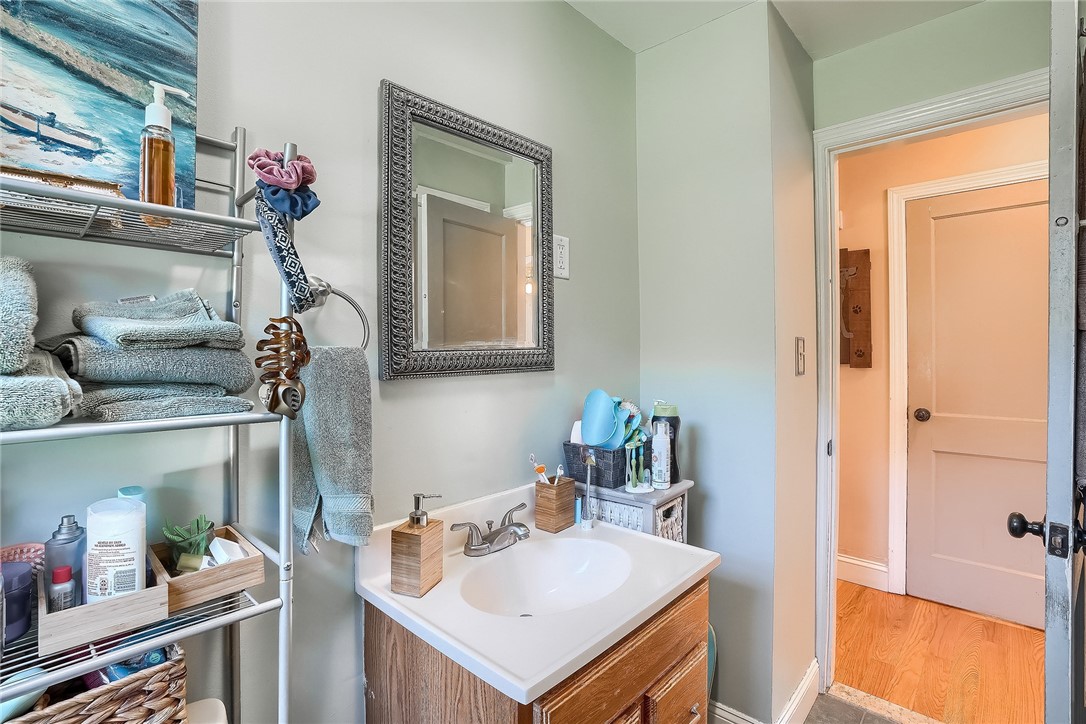 141 Greenville Road North Smithfield, RI 02896 - Photo 14 of 27 Gallery Image 14