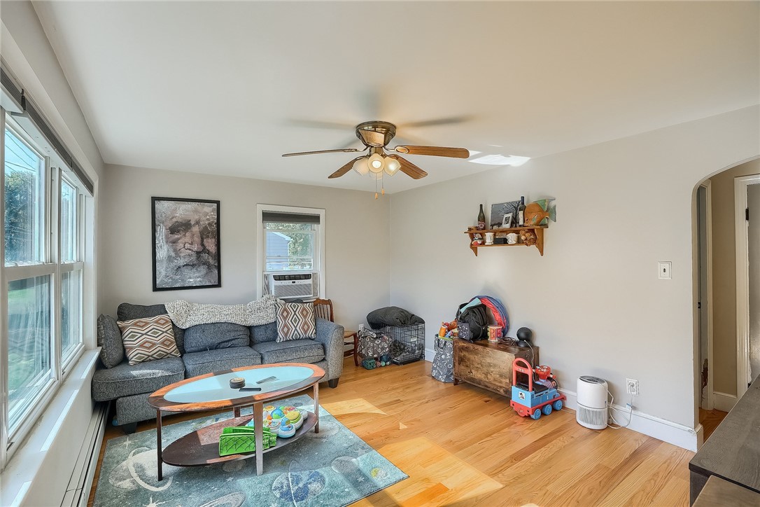 141 Greenville Road North Smithfield, RI 02896 - Photo 4 of 27 Gallery Image 4