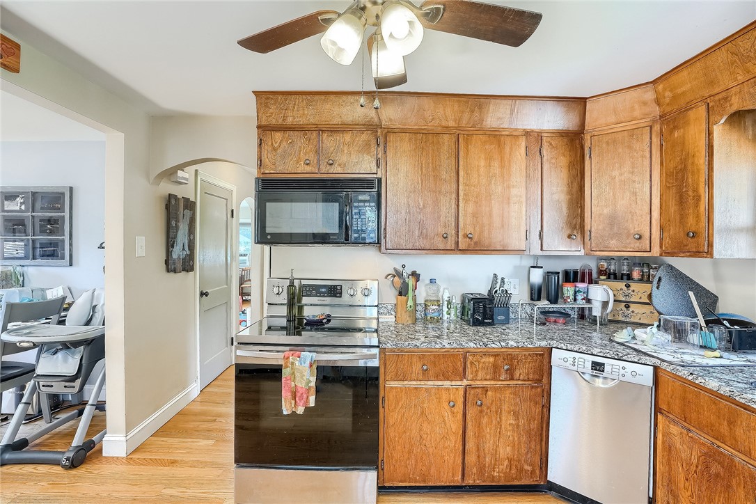 141 Greenville Road North Smithfield, RI 02896 - Photo 6 of 27 Gallery Image 6