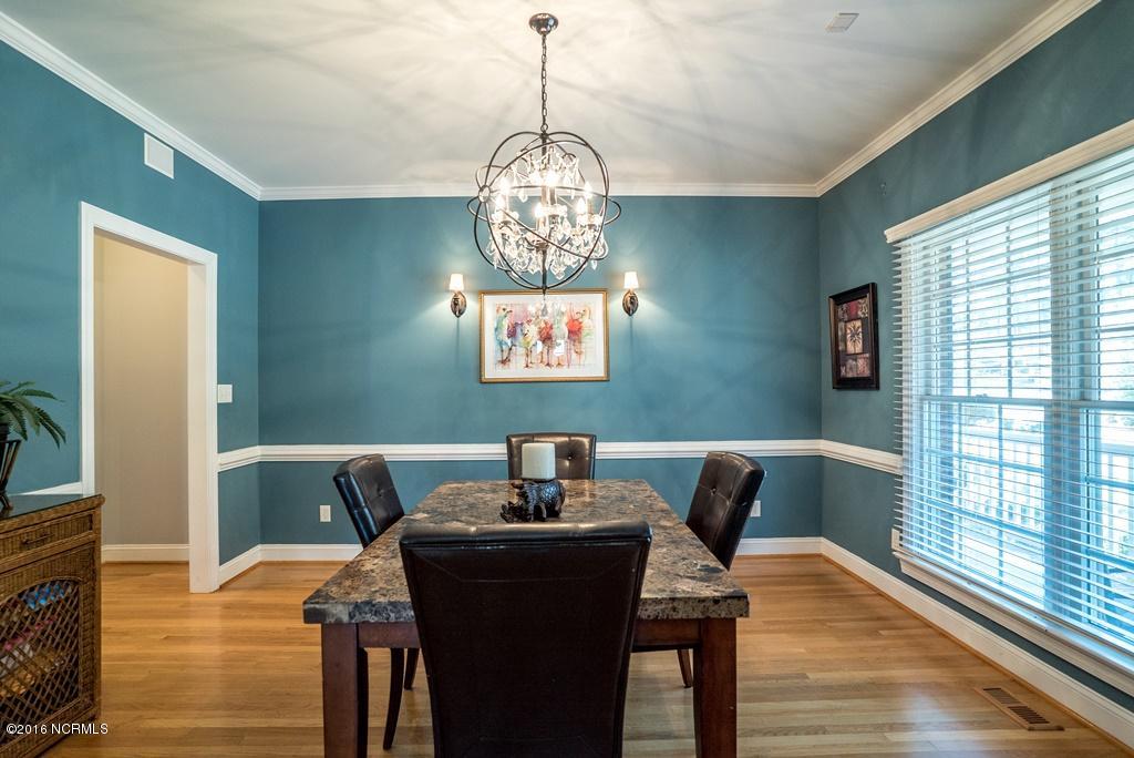 106 South Reed Drive Washington, NC 27889 - Photo 3 of 44 003 DiningRoom