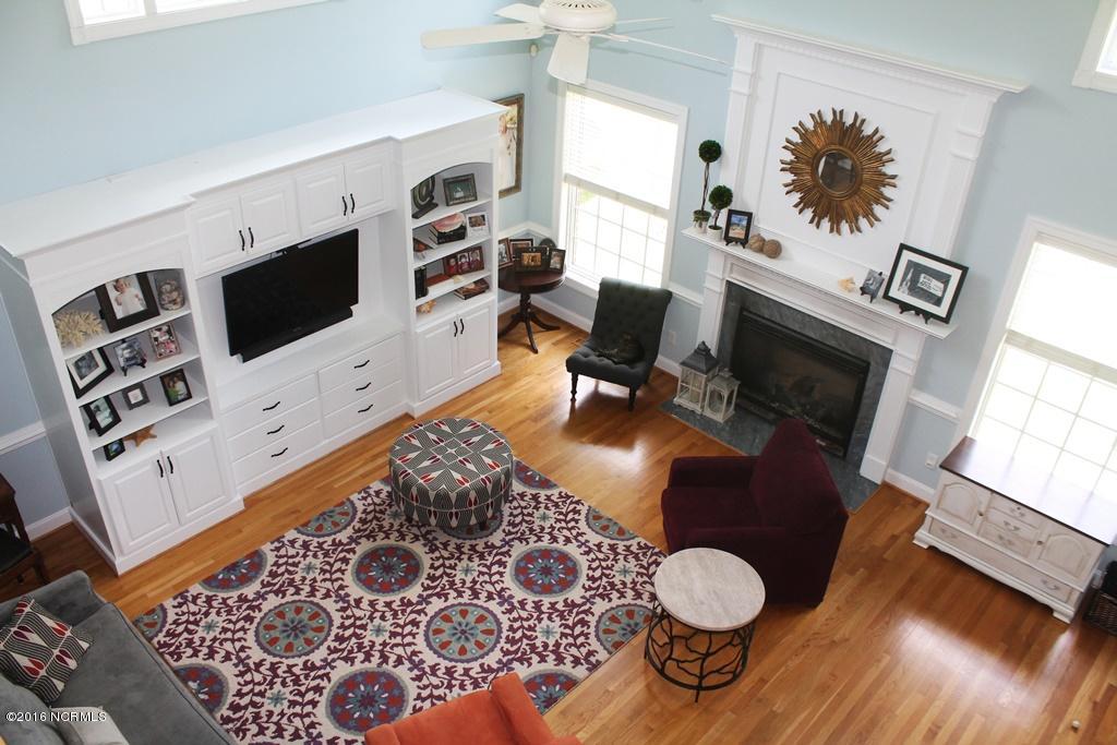 106 South Reed Drive Washington, NC 27889 - Photo 7 of 44 007 livingroom3
