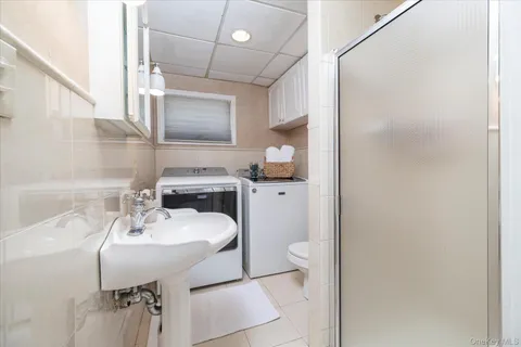 $975,000 | 25 Cobalt Lane, Westbury, NY 11590