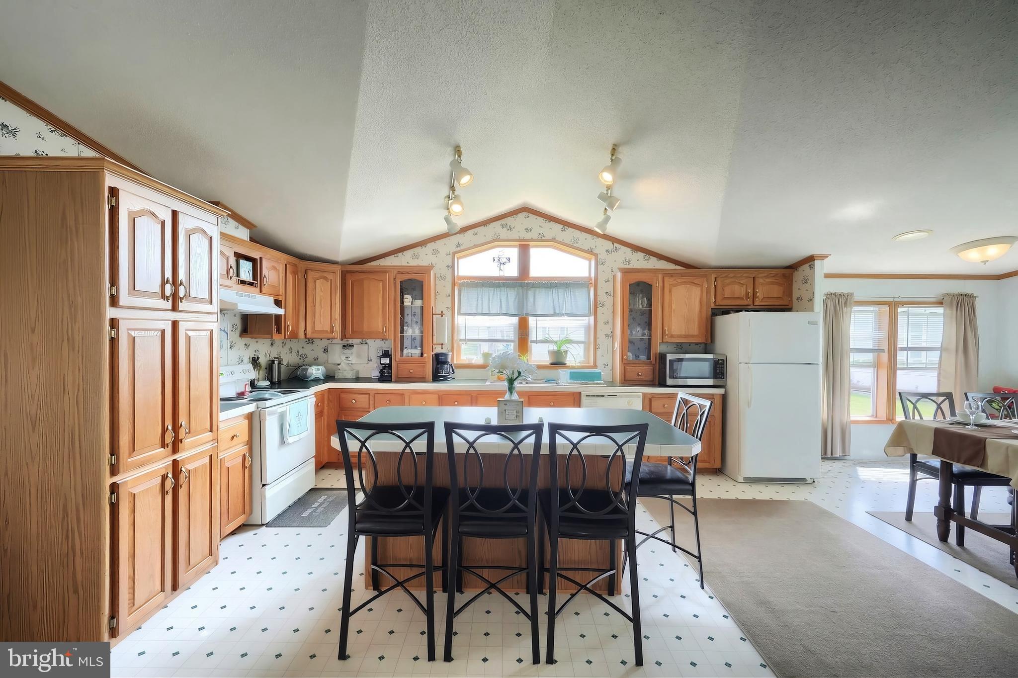 701 Cassel Road, Unit 82 Manchester, PA 17345 - Photo 12 of 24 Gallery Image 12