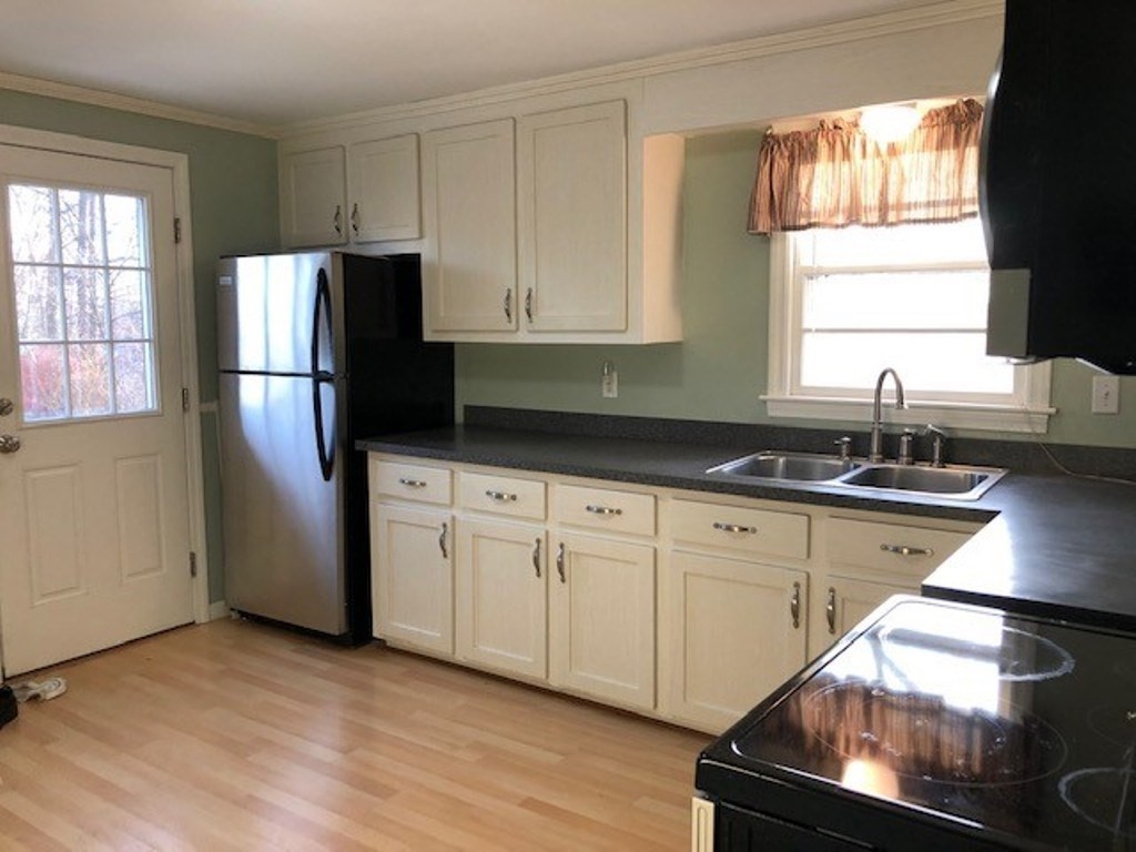 58 Sunset Road Dracut, MA 01826 - Photo 2 of 17 Gallery Image 2