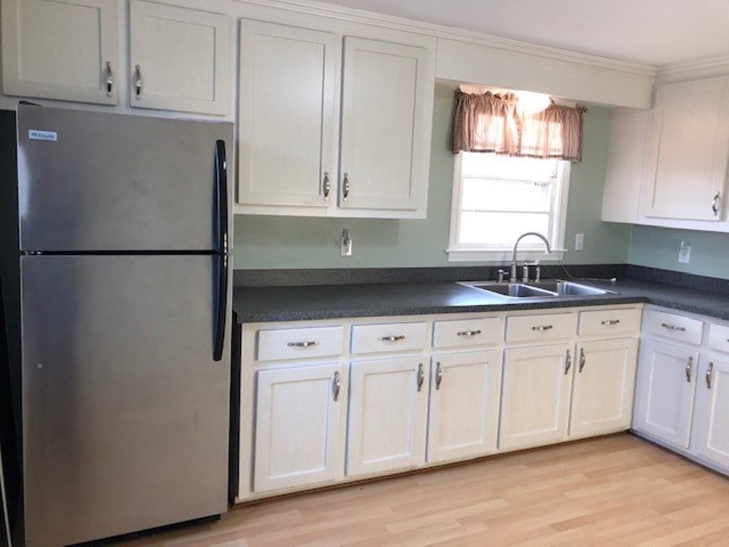 58 Sunset Road Dracut, MA 01826 - Photo 3 of 17 Gallery Image 3
