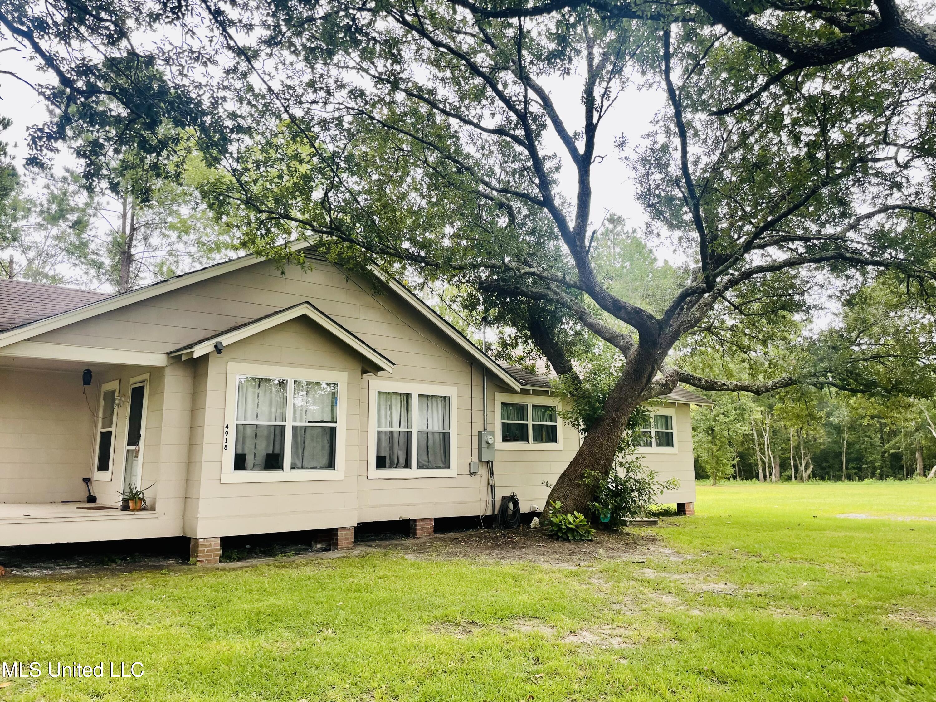 4918 Martin Street Moss Point, MS 39563 - Photo 1 of 15 IMG_6057
