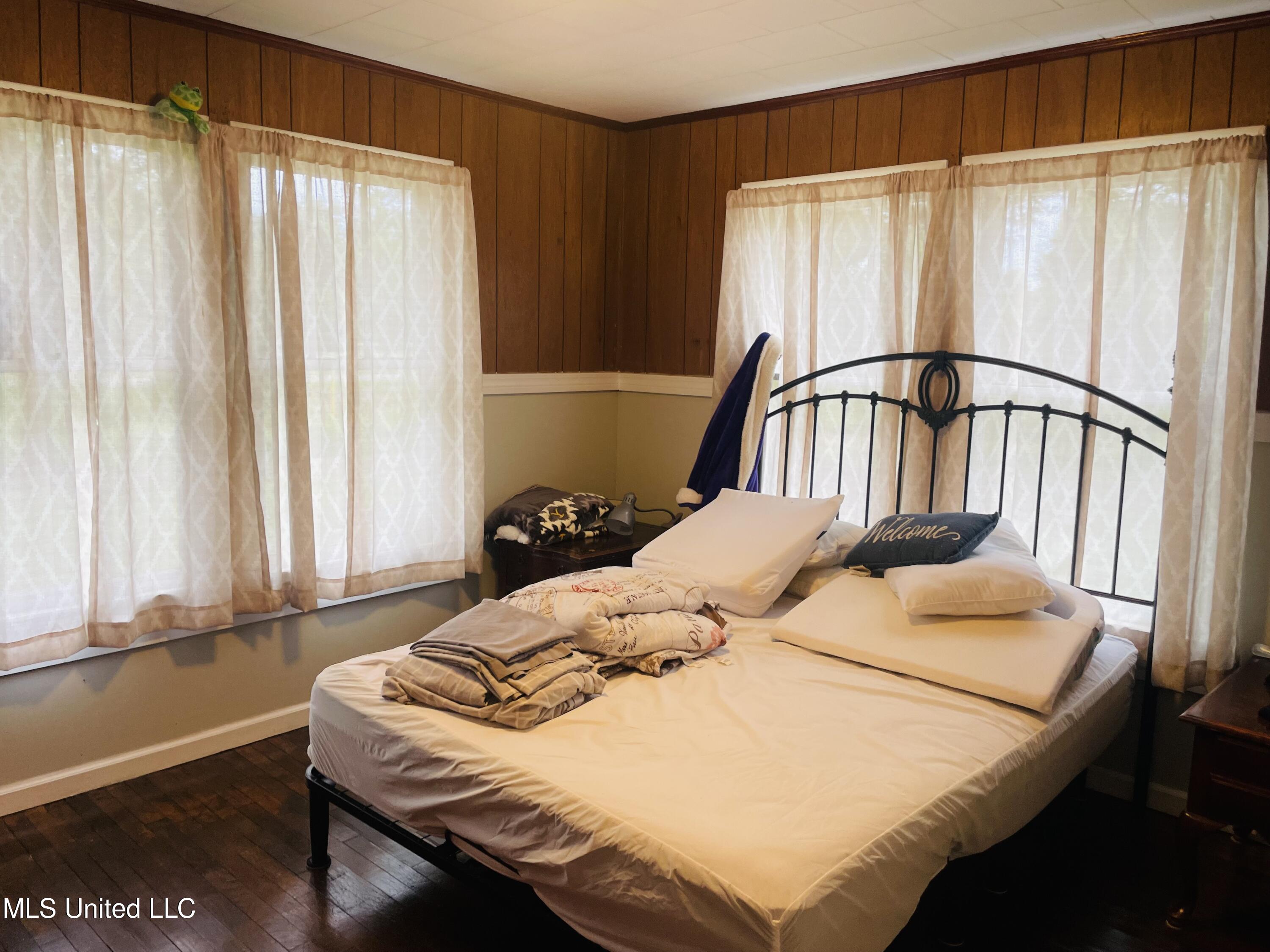 4918 Martin Street Moss Point, MS 39563 - Photo 11 of 15 IMG_6065